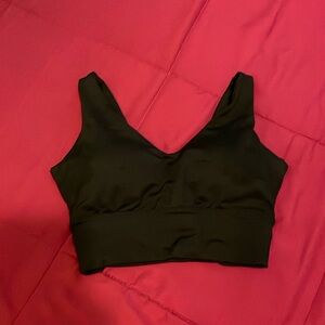 Black sports bra